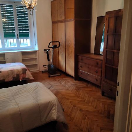 Casa - House Xavier Una Casa Famigliare , Dame Entra Solo Chi A Un Bel Cuore , Non'E Il L'Intero Alloggio Solo Stanze E Bagno Turim Exterior foto